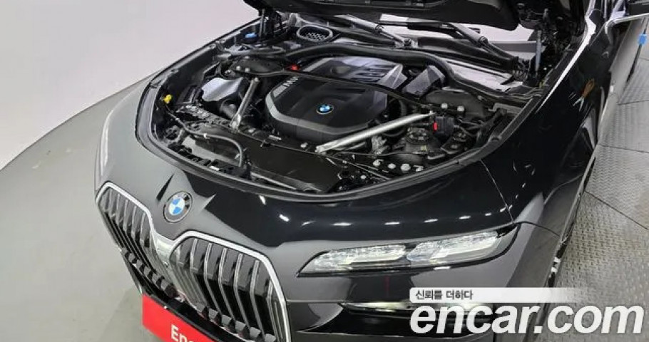 BMW 7-Series 