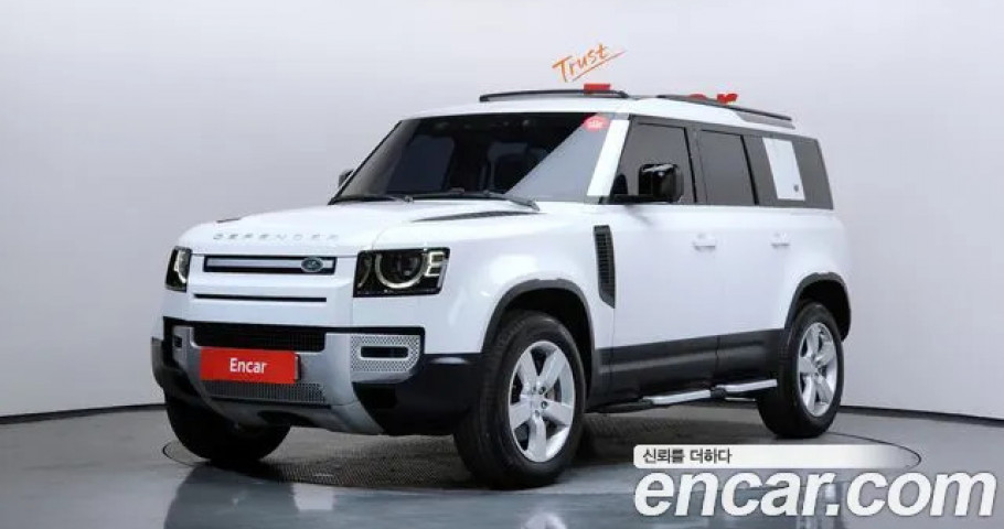 Land Rover Defender 