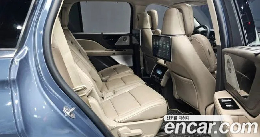 Lincoln Aviator 
