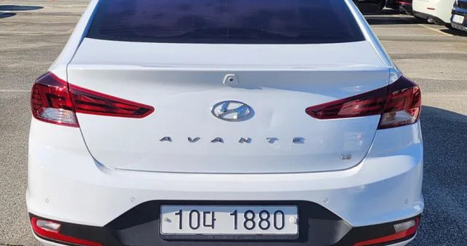 Hyundai Avante 