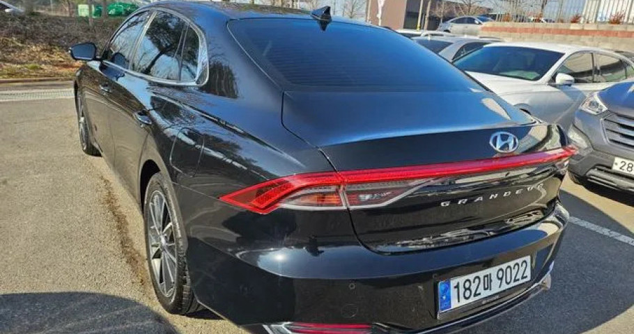 Hyundai Grandeur 