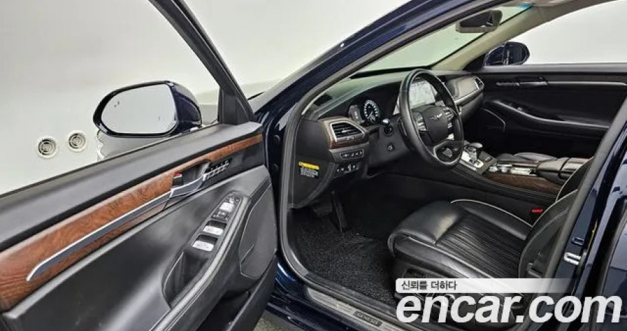 Genesis G90 
