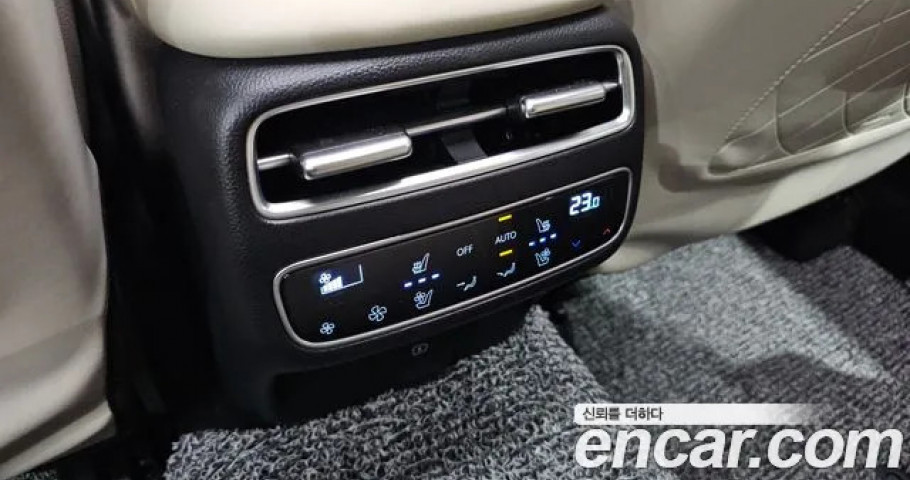 Genesis Gv70 