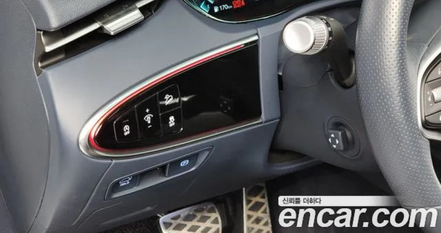 Genesis Gv70 
