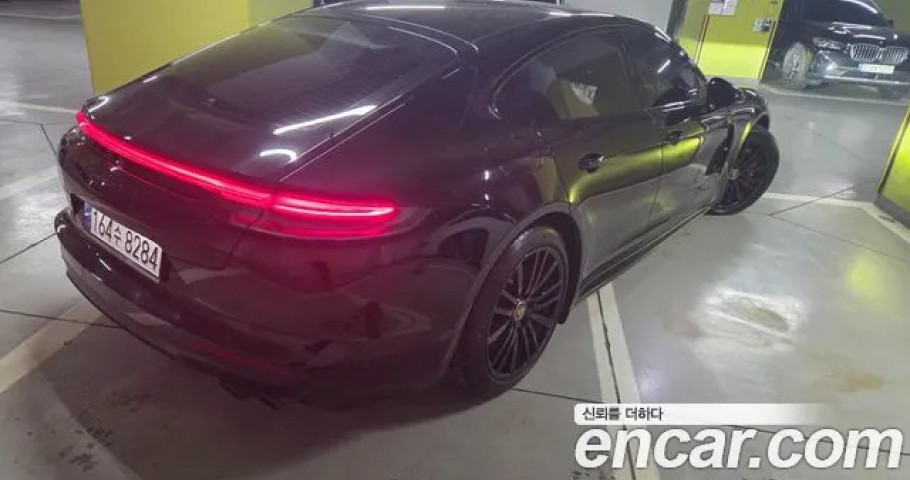 Porsche Panamera 