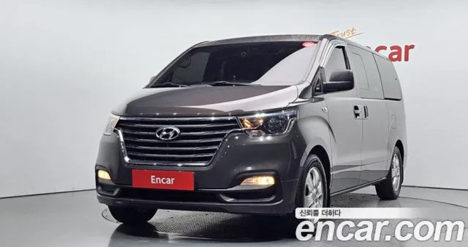 Hyundai Starex 