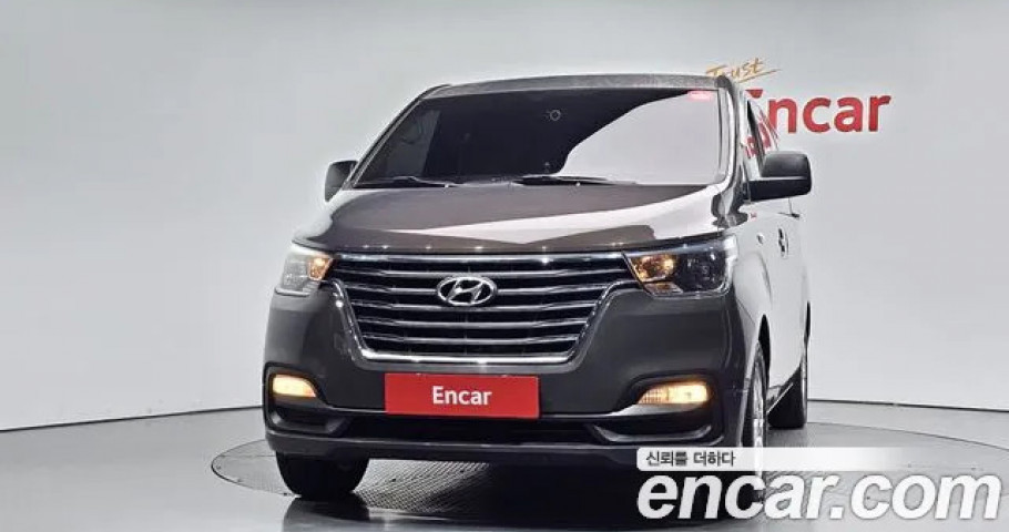 Hyundai Starex 