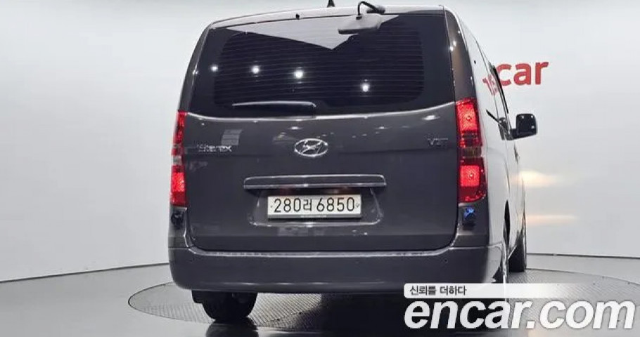 Hyundai Starex 