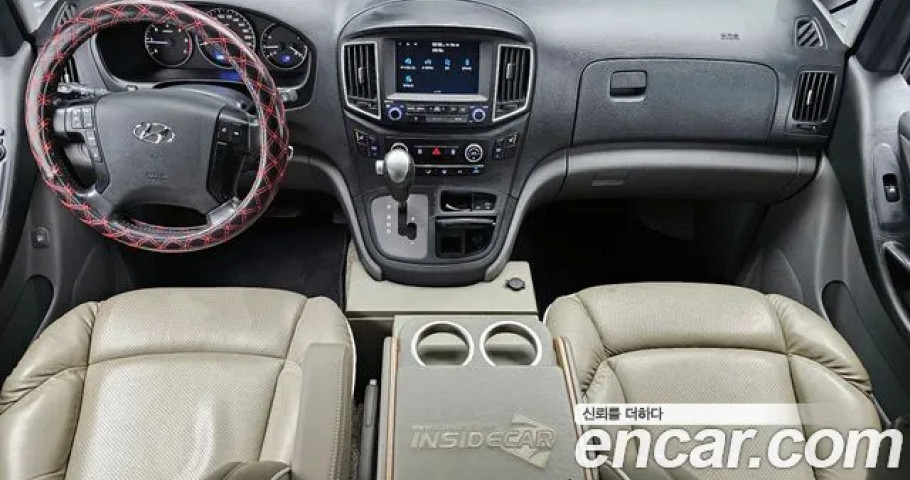 Hyundai Starex 