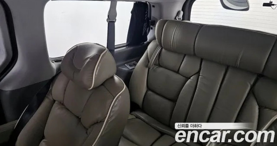 Hyundai Starex 