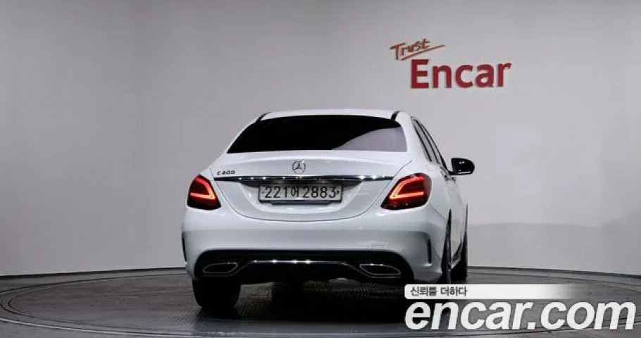 Mercedes-Benz C-Class 