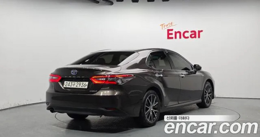 Toyota Camry 