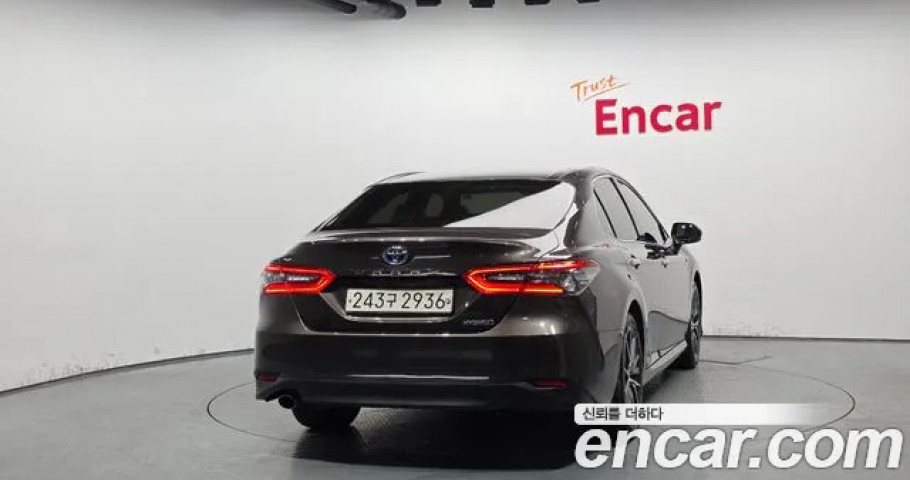 Toyota Camry 
