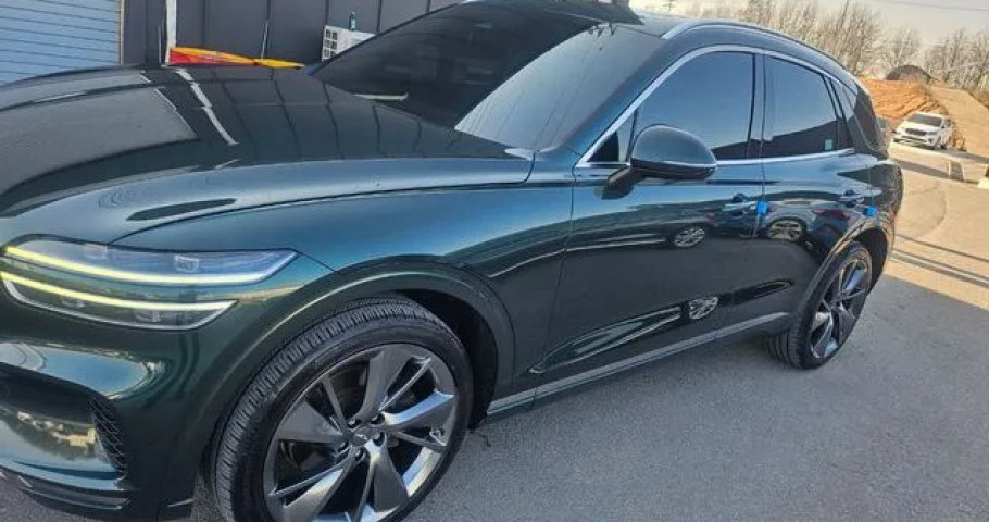Genesis Gv70 
