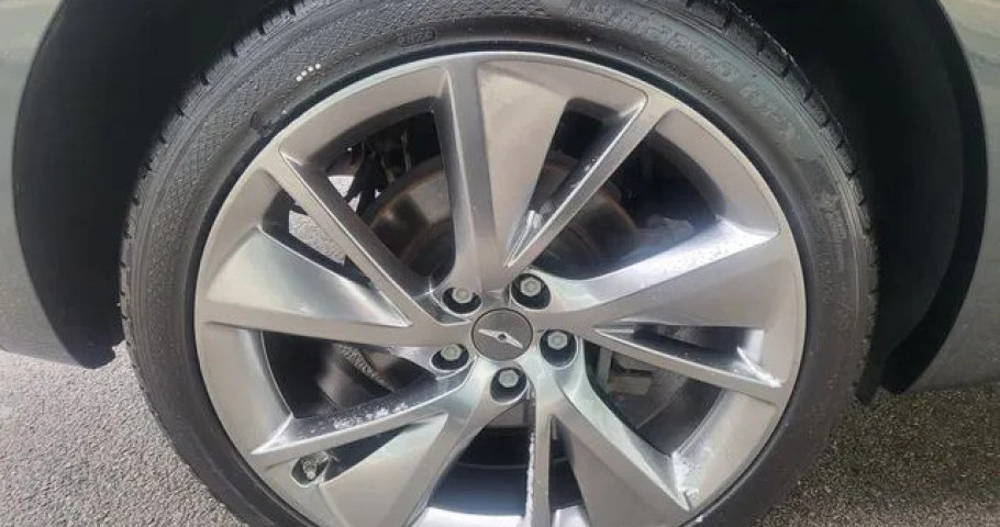 Genesis Gv70 