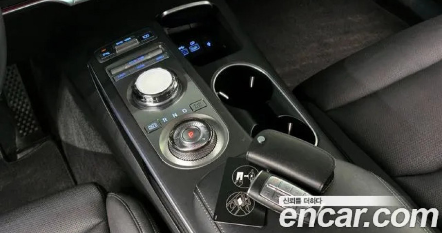 Genesis Gv70 
