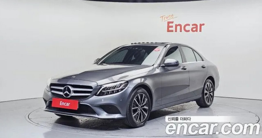 Mercedes-Benz C-Class 