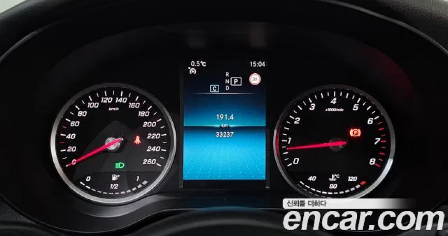 Mercedes-Benz C-Class 
