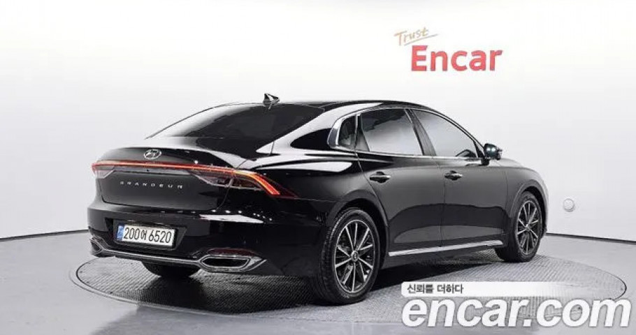 Hyundai Grandeur 