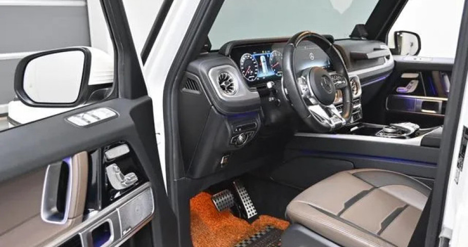 Mercedes-Benz G-Class 