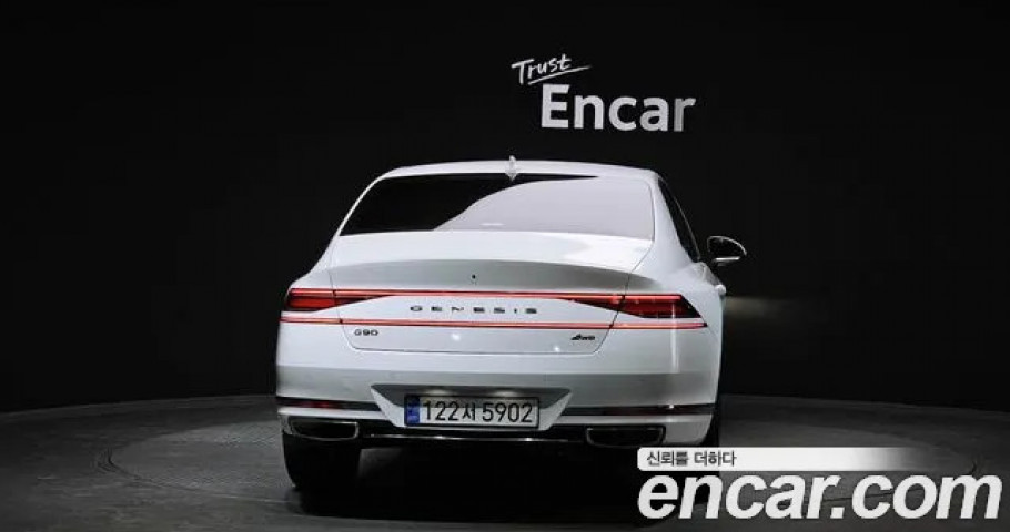 Genesis G90 
