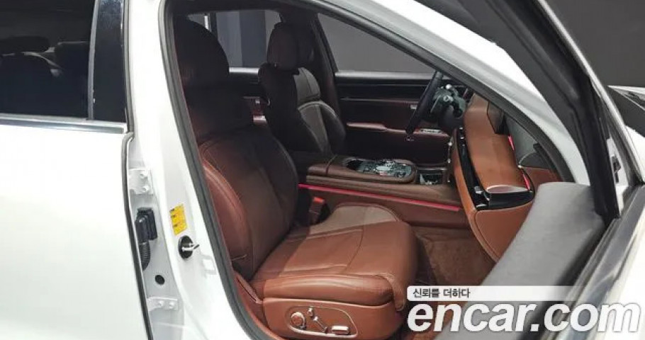 Genesis G90 