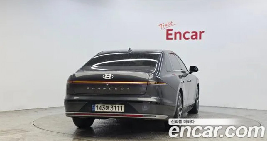 Hyundai Grandeur 