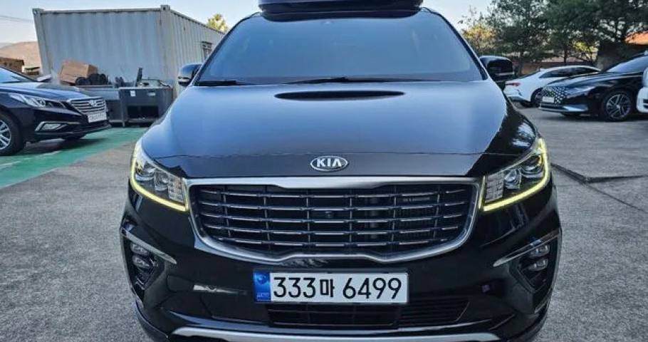 Kia Carnival 