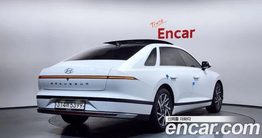 Hyundai Grandeur 