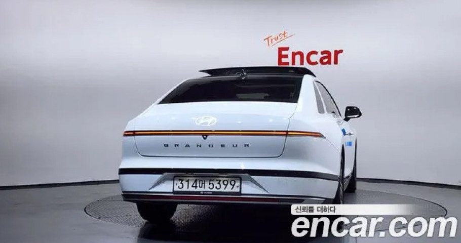 Hyundai Grandeur 
