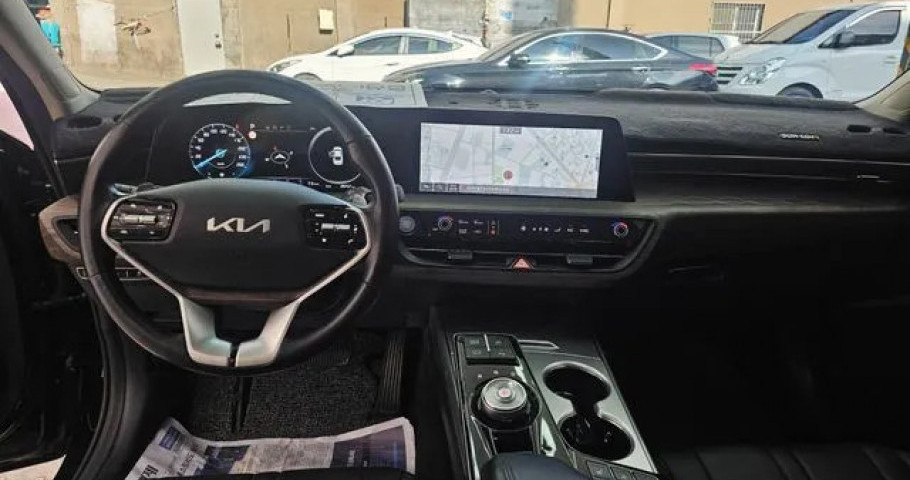 Kia K8 