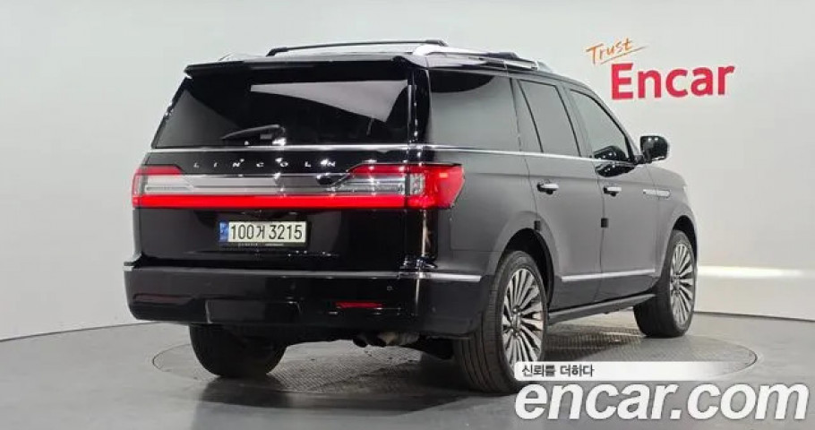 Lincoln Navigator 