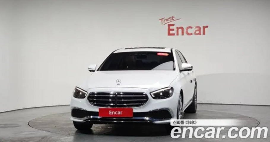 Mercedes-Benz E-Class 