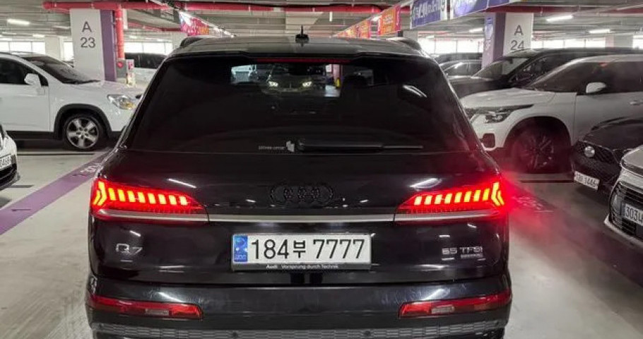 Audi Q7 