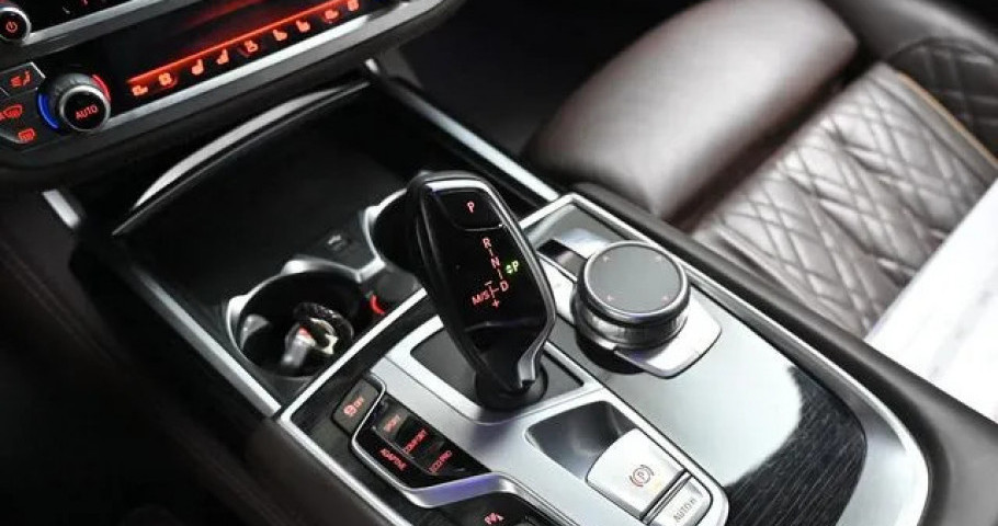 Bmw 7-Series 