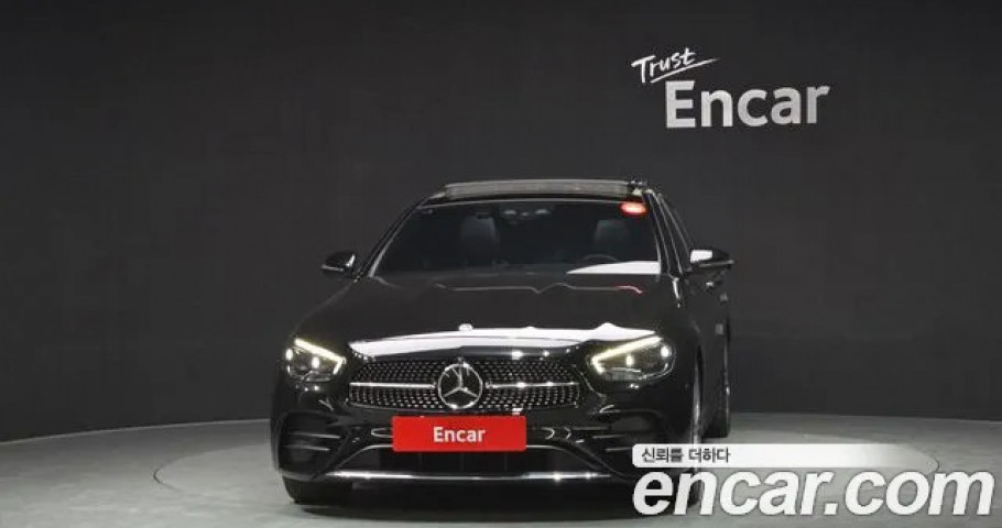 Mercedes-Benz E-Class 