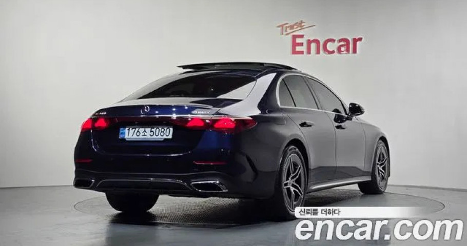 Mercedes-Benz E-Class 