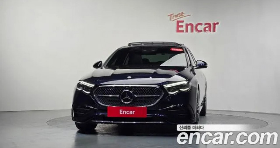 Mercedes-Benz E-Class 