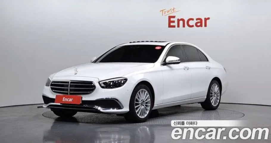 Mercedes-Benz E-Class 
