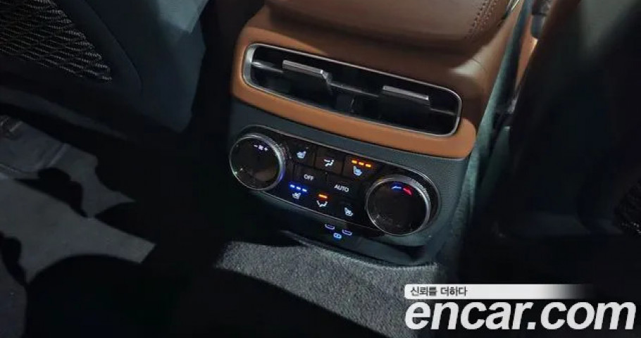Genesis Gv70 