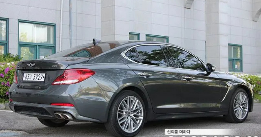 Genesis G70 