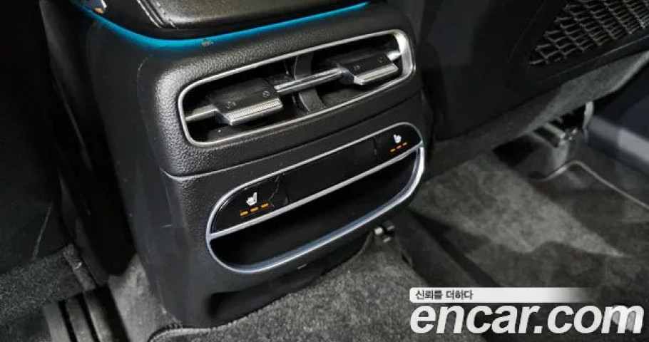 Genesis Gv70 