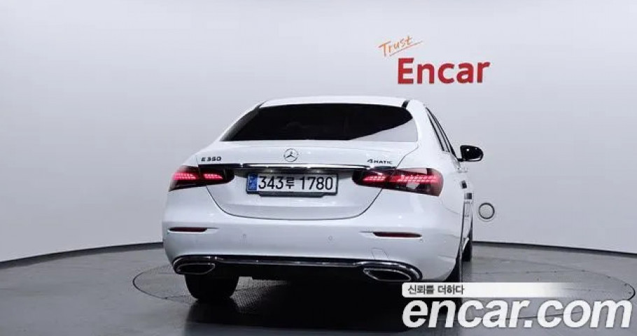 Mercedes-Benz E-Class 