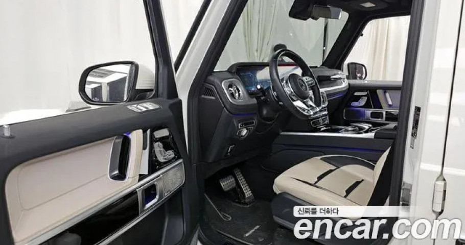 Mercedes-Benz G-Class 