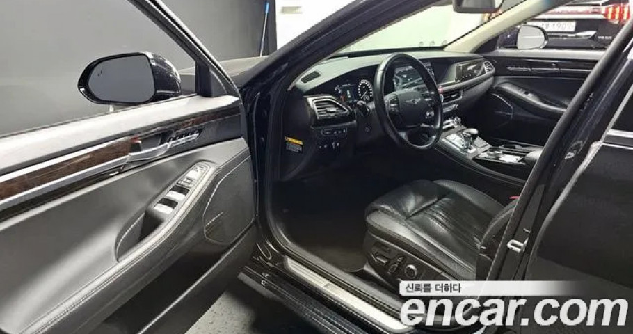 Genesis G90 