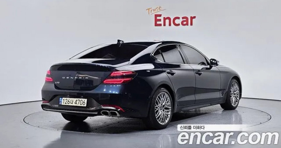 Genesis G70 