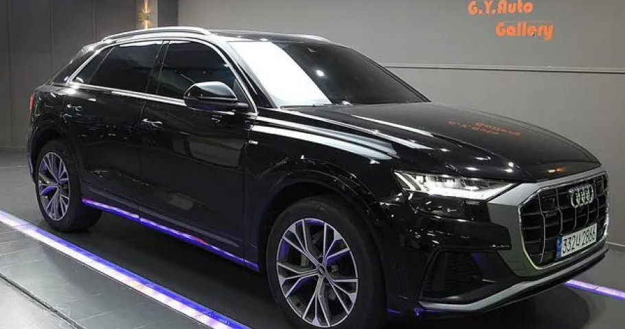 Audi Q8 