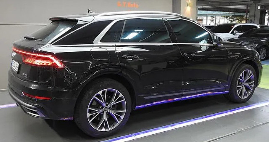 Audi Q8 