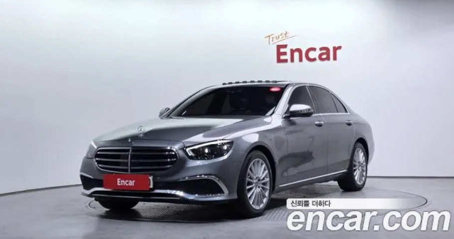 Mercedes-Benz E-Class 