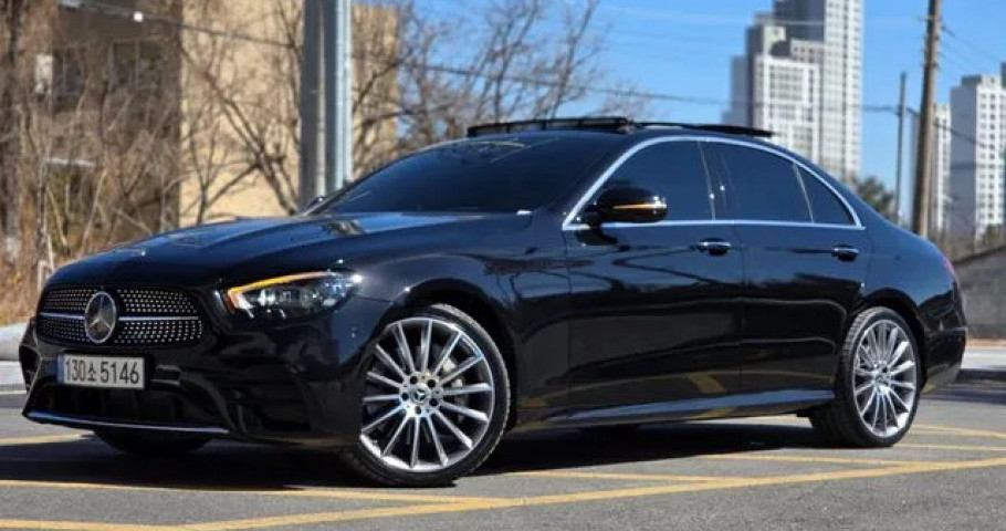 Mercedes-Benz E-Class 